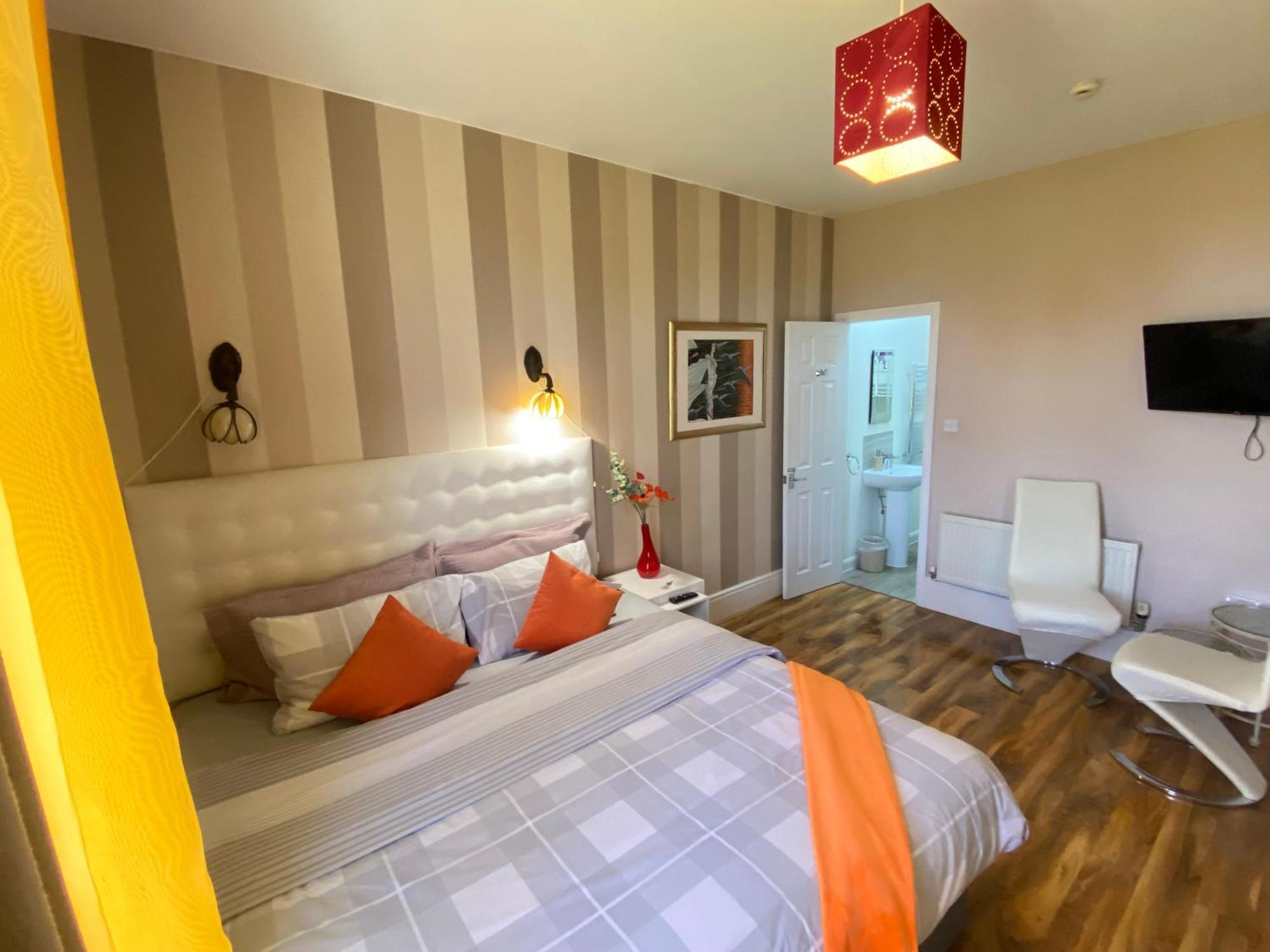 Upton Country Park Guest House Northampton Exterior foto